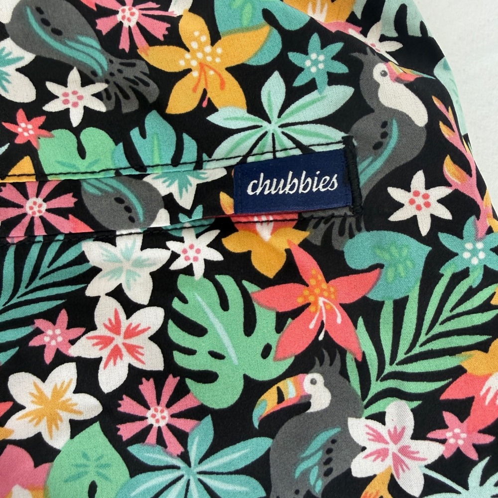 Chubbies Mens Swim Trunks Small 4" Inseam Tropical Floral Toucan Black Pink S - Picture 3 of 5